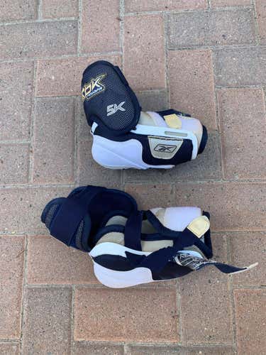 Medium Reebok 5k Pro Stock Elbow Pads