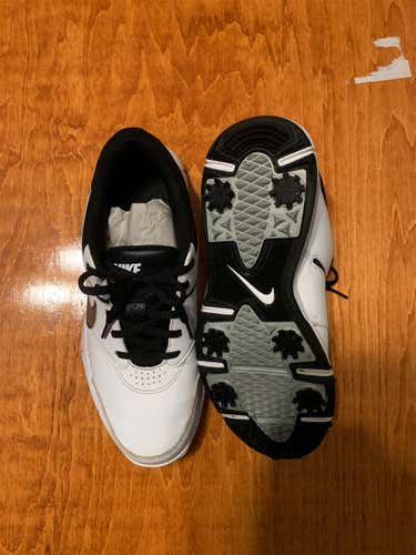 White Men's 8.0 (Women's 9.0) Nike Golf Shoes