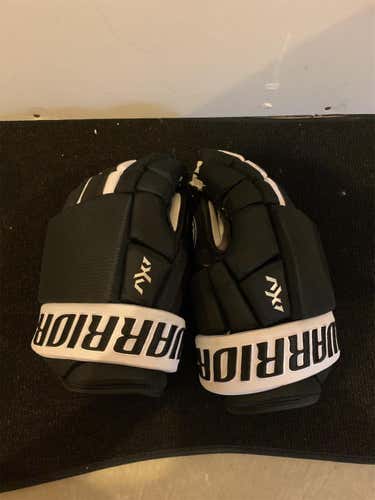 Warrior AX1 Pro 15” Gloves