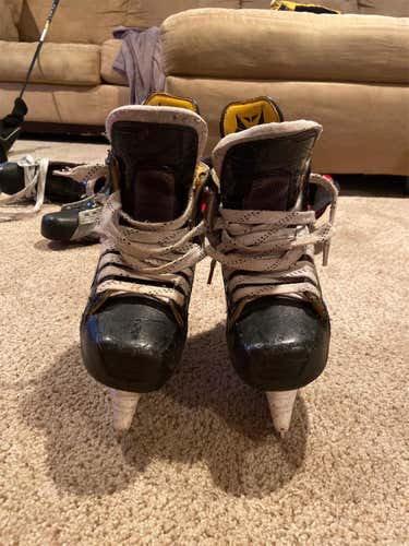 Used Bauer Supreme 180 D&R (Regular)  Size 5.5 Hockey Skates