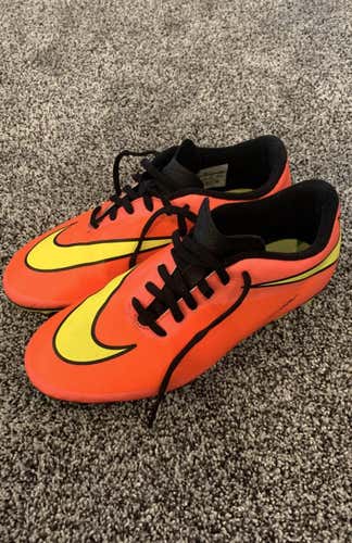 Nike Hypervenoms Cleats