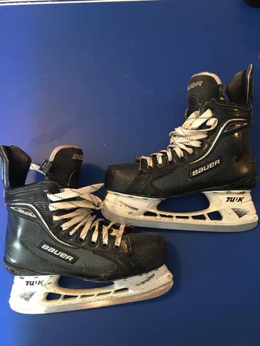 Senior Used Bauer Supreme Total One Hockey Skates D&R (Regular) Size 7