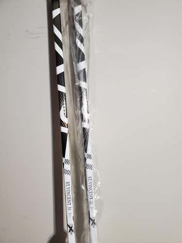 2 New Bauer 2XPRO w/ 2 BLOKs 26" P 34 CURVE