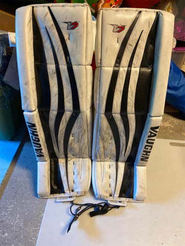 White/Black Used 34+2 Vaughn Vaughn v7 XR Pro Carbon  Goalie Leg Pads