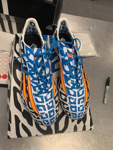 New 11 (Women's 12) Adidas Messi 16+ Cleats