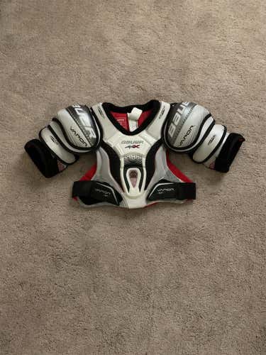 Brand New Senior Medium Bauer Vapor APX  Shoulder Pads