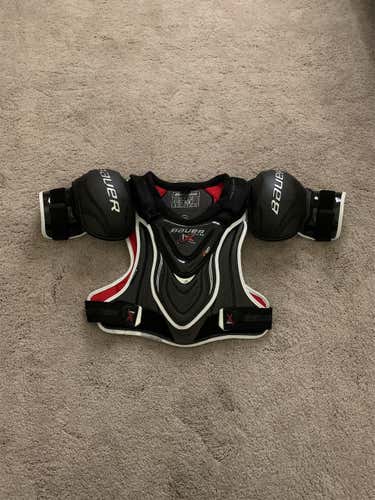 Used Medium Bauer Vapor 1X  Shoulder Pads