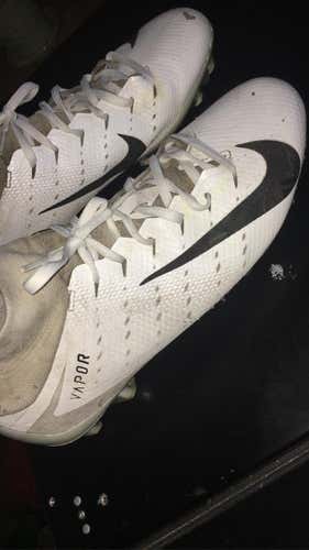 White Men's Molded Cleats Nike Cleats