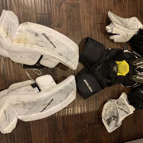 White Used 26" Regular Goalie Full Set