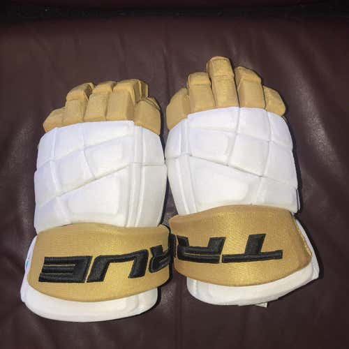 White New True Xc9 pro 14" Pro Stock Gloves