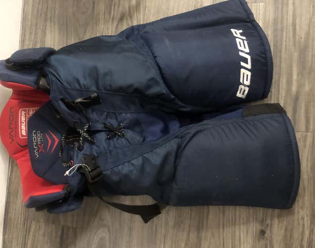Blue Senior Used Small Bauer vapor x800 lite Hockey Pants