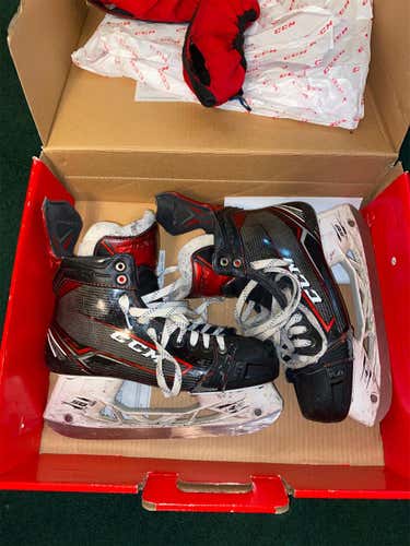 Used CCM JetSpeed FT1 D&R (Regular)  Size 9 Hockey Skates