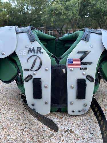Used Large Douglas Z Shoulder Pads