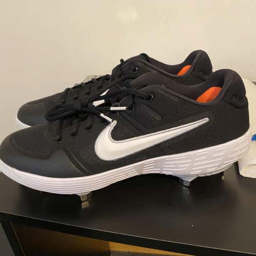 Black Men's 8.5 (Women's 9.5) Low Cut