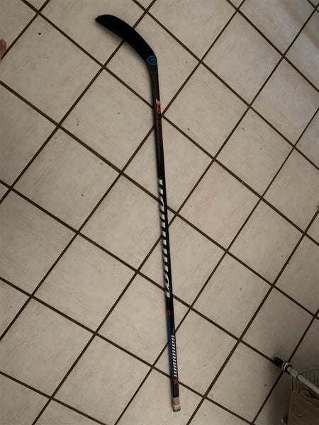 New Right Handed Fantom QRE Toe Hockey Stick