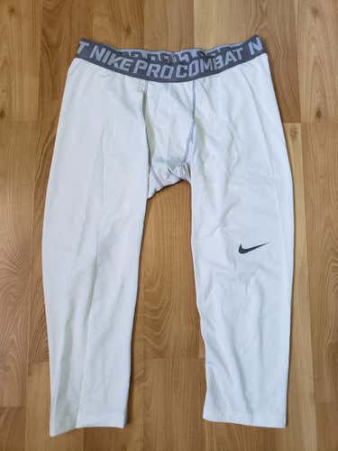 Used Men's XL Nike Pro Combat 3/4 Length Compression Pants