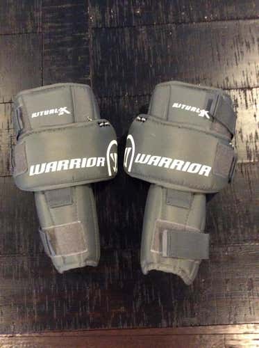 Used - Size Junior Warrior Ritual X Knee Guards
