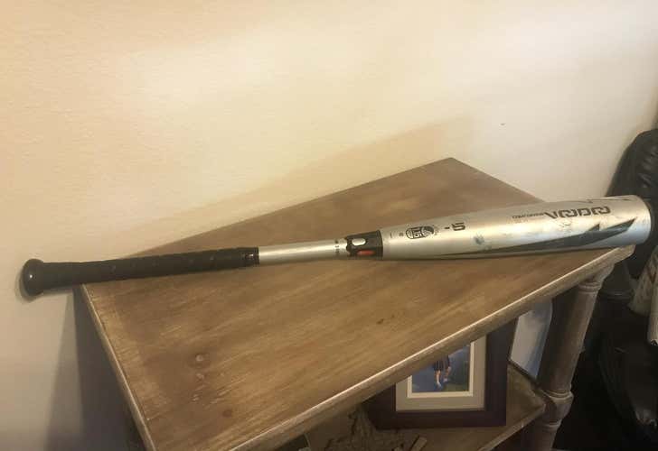 Used USSSA Certified DeMarini Alloy Voodoo Balanced Bat (-5) 26 oz 31"