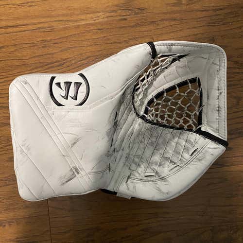 Warrior Ritual GT Pro Goalie Glove Regular White