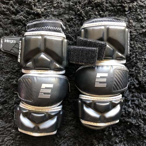 Nation United Large Epoch Integra Arm Pads