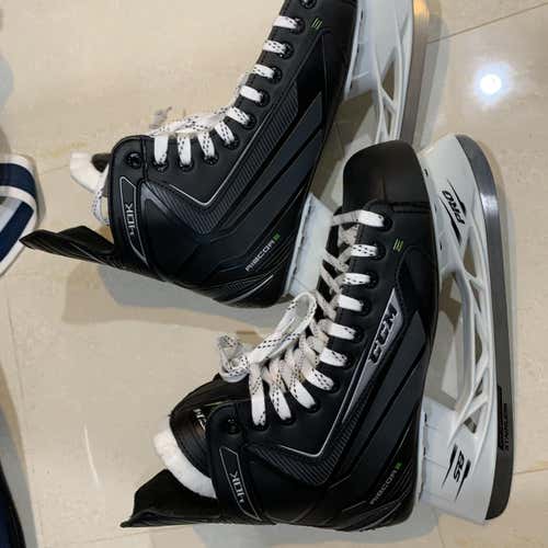 CCM RibCor 40k Skates