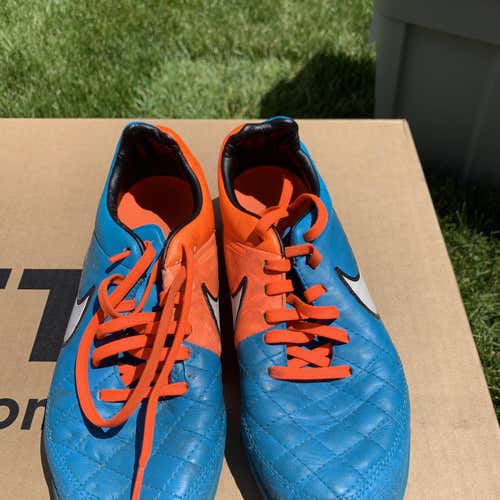 Blue Unisex Indoor Nike Tiempo Legend 7 Cleats