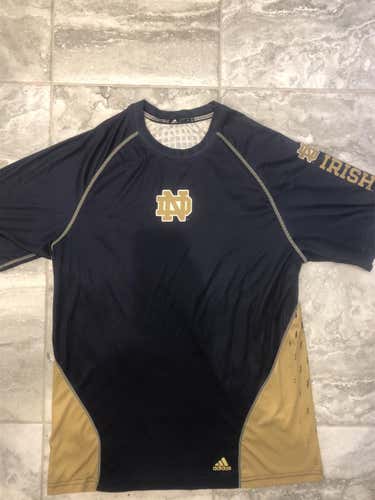 *TEAM ISSUED* NEW Notre Dame Lacrosse Shirt
