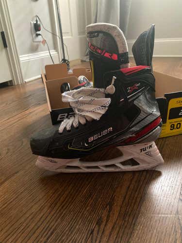 Used Bauer Vapor 2X Pro Size 7.5 Hockey Skates