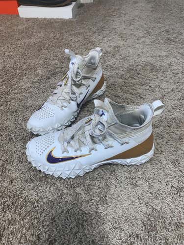 White Men's Turf Cleats Low Cut