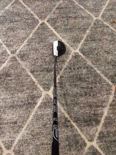 Used Men's TaylorMade Right Handed 2017 M2 Driver Regular Flex Loft 9.5