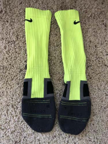 Nike Volt Mid Calf Socks