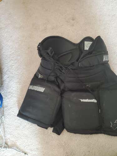Intermediate Used Medium/Lrg Vaughn V7 Hockey Goalie Pants