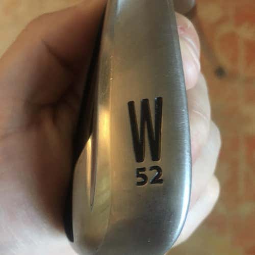 Titleist 714 AP1 Gap Wedge 52° Steel Regular Left Handed 35.75in