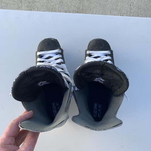 Used CCM D&R (Regular) Size 10 Hockey Skates