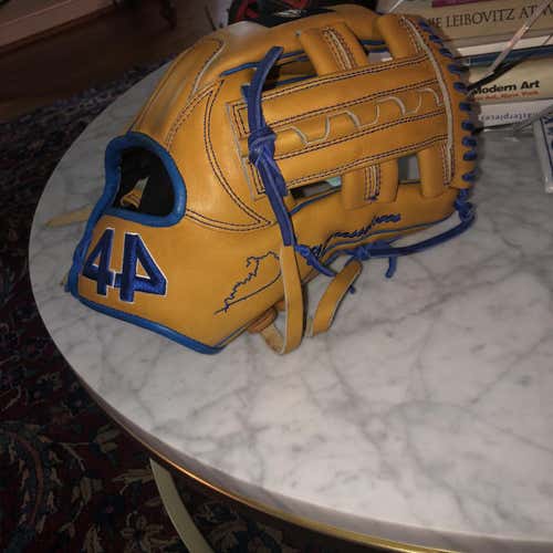 Orange Used Infield Signiture Series 11.75" Baseball Glove