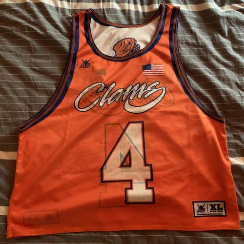 Fighting Clams Pinnie