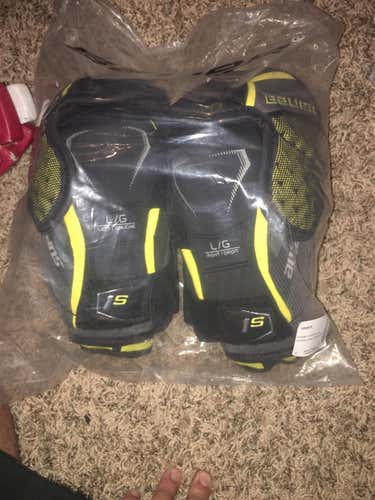 New Large Bauer Supreme 1S Elbow Pads