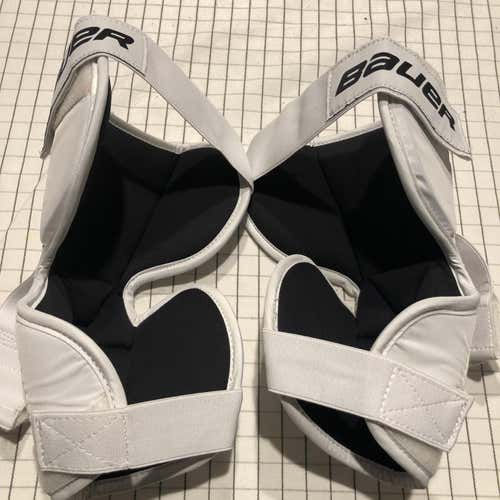 White New 21" Bauer  Knee Pads