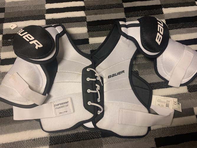 Used Extra Large Bauer Supreme One95 Shoulder Pads