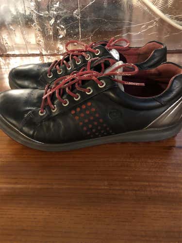Black Men's 9.5 (Women's 10.5) Ecco Golf Shoes