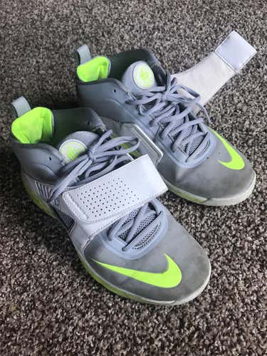 Mens Huarache Turf Shoes - Size: 8.5