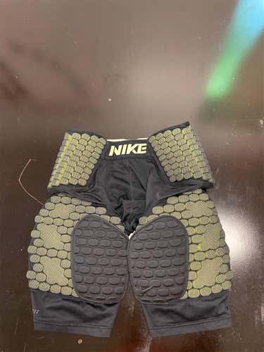 Medium Nike Pro Combat Girdle