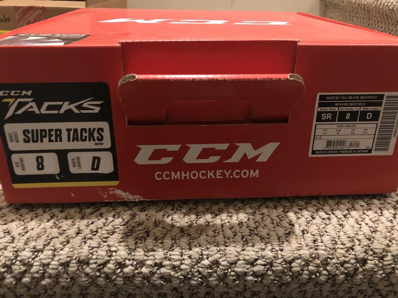 New Senior CCM Hockey Skates D&R (Regular) Size 8