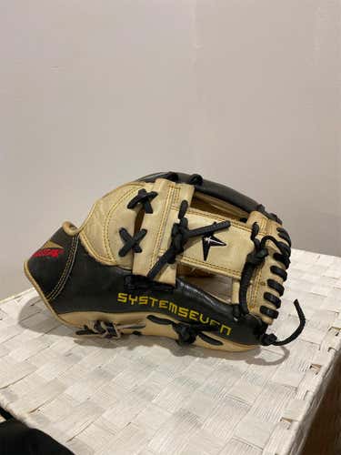 Black Used Infield System 7 11.75" Baseball Glove