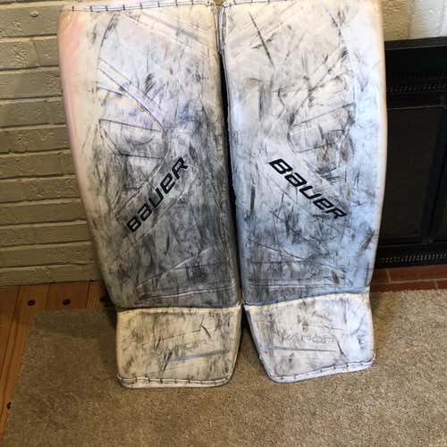 White Used 35" Bauer Vapor 1X Goalie Leg Pads