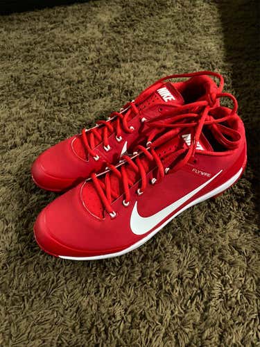 Red Men's 13 (Women's 14) Low Cut