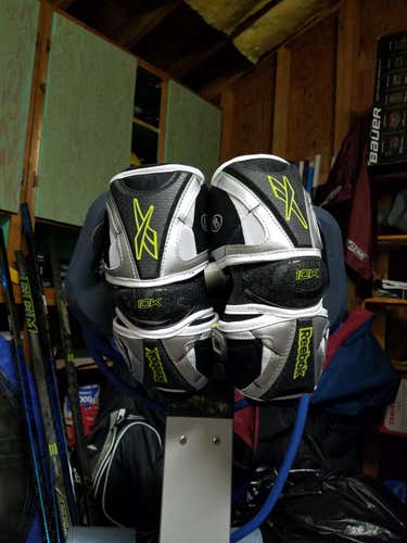 Senior Used Large Reebok 10K Elbow Pads