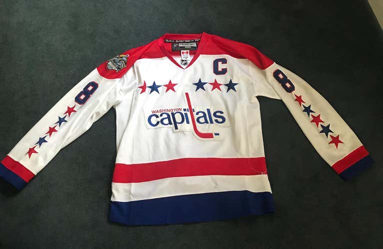 Alex Ovechkin Washington Capitals 2011 Winter Classic Jersey ( Reebok size 48 S/M) (Great condition)