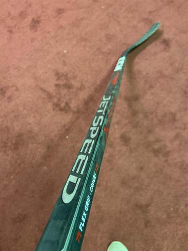 New Right Handed JetSpeed   P29 75 flex Hockey Stick