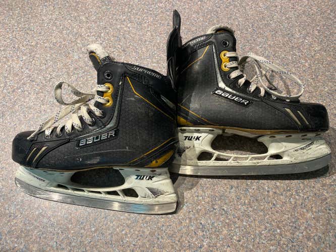 Used Youth Bauer Supreme One.7 Hockey Skates EE (Extra Wide) Size 5